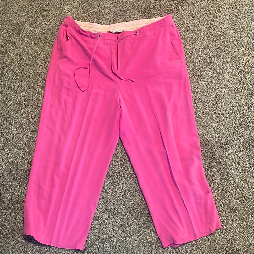 Tommy Bahama Pink Drawstring crops size 14